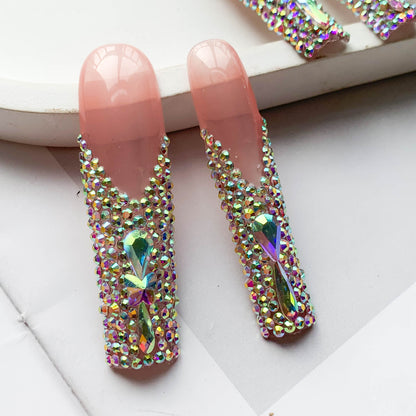 FC44 Nails covered with rhinestones Female favorite