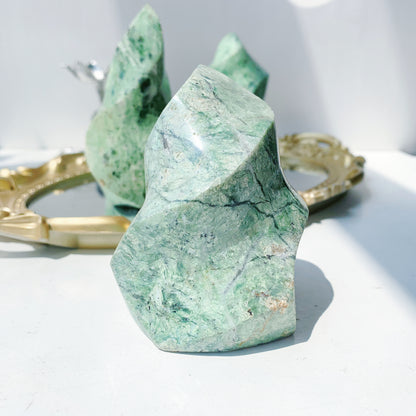 Green opal flame